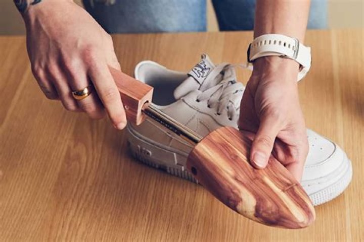 How to Uncrease Shoes: A Comprehensive Guide to Reviving Your Footwear
