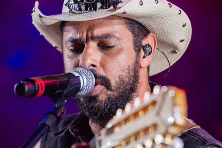 João Carreiro: The Rising Star of Brazilian Music