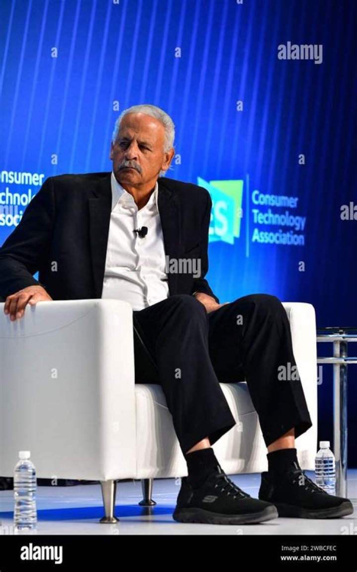 The Intriguing Financial Journey of Stedman Graham's Wealth