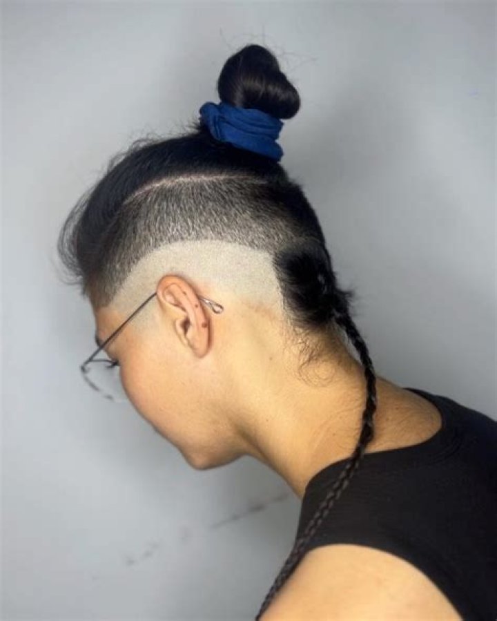 Understanding the Rat Tail Haircut: A Comprehensive Guide